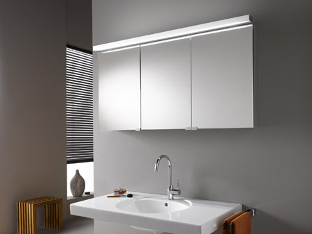 EMCO: Ideale lichtspiegelkasten voor krappe badruimten!