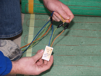 Quickheat-Floor: Een klikspaan in de badkamer voor de vloerverwarming Quickheat-Floor: Een klikspaan in de badkamer voor de vloerverwarming