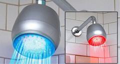 Douchen met sfeerlicht en weten wanneer water koud of warm is!